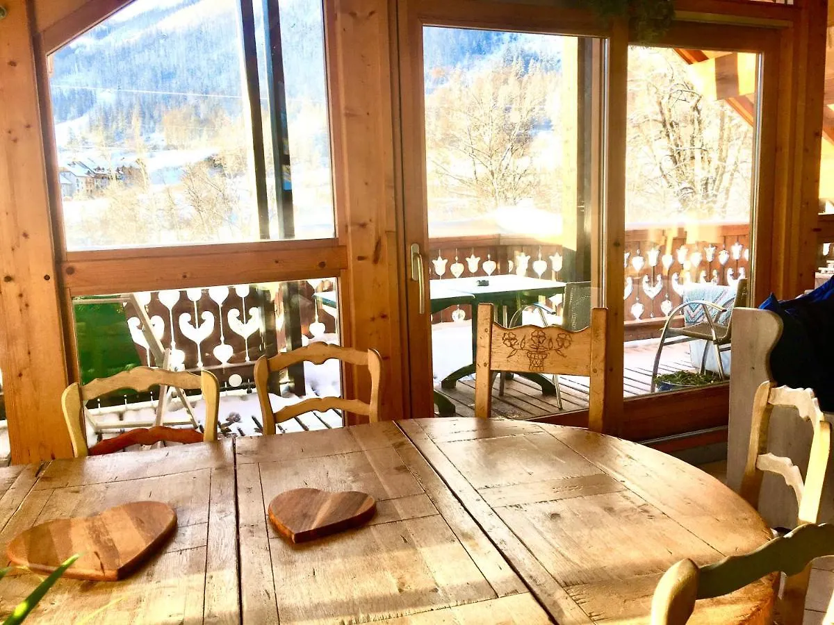 Chalet Riviere, 5 En-Suite. La Salle-les-Alpes